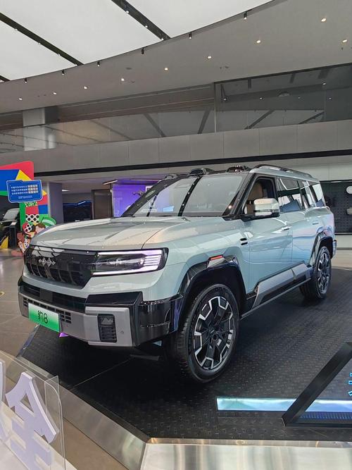 惠州31比亚迪方程豹硬派越野的爆款，英菲尼迪35周年与你共成长